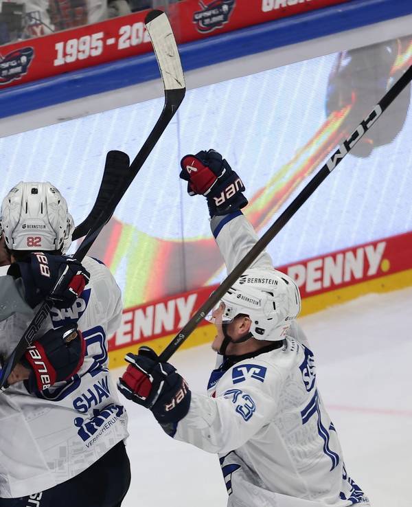 Eisbären Berlin - Adler Mannheim