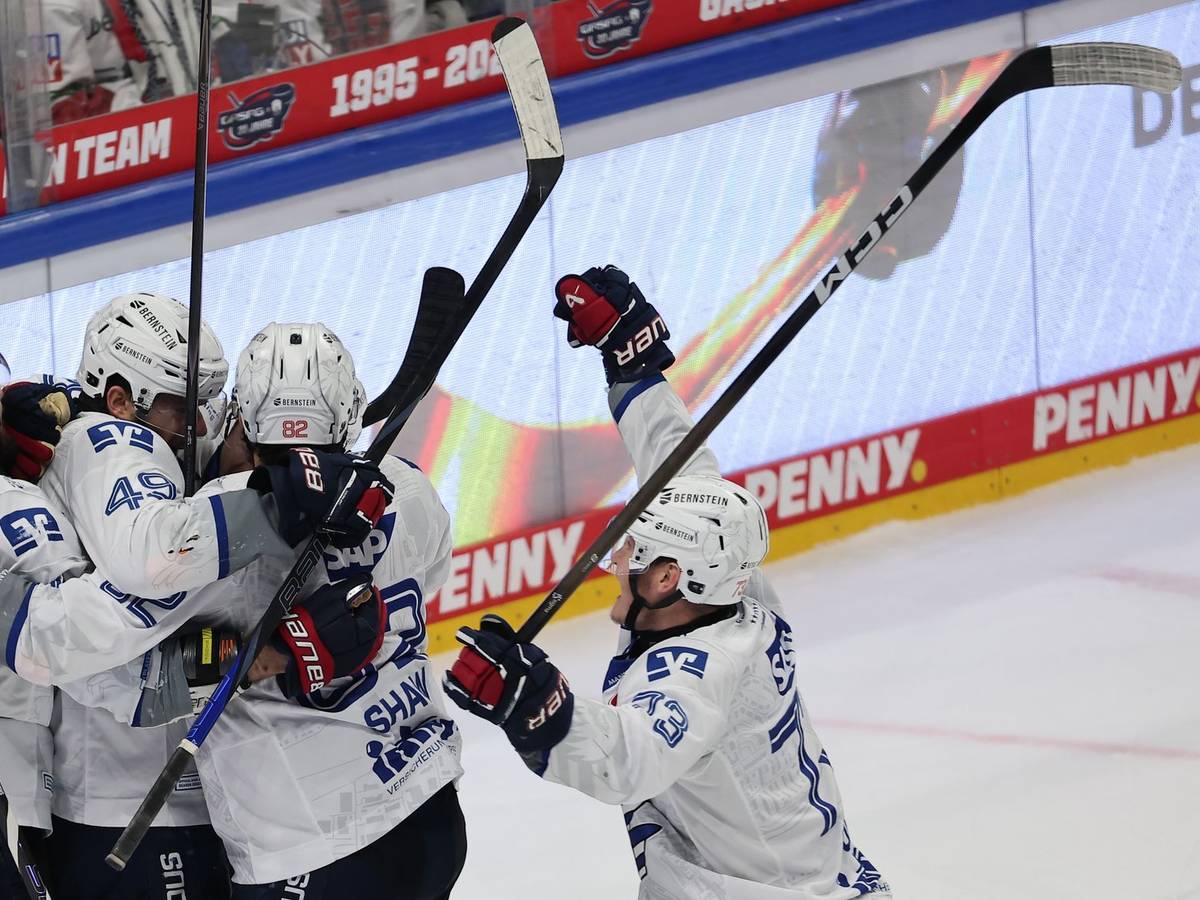 Eisbären Berlin - Adler Mannheim