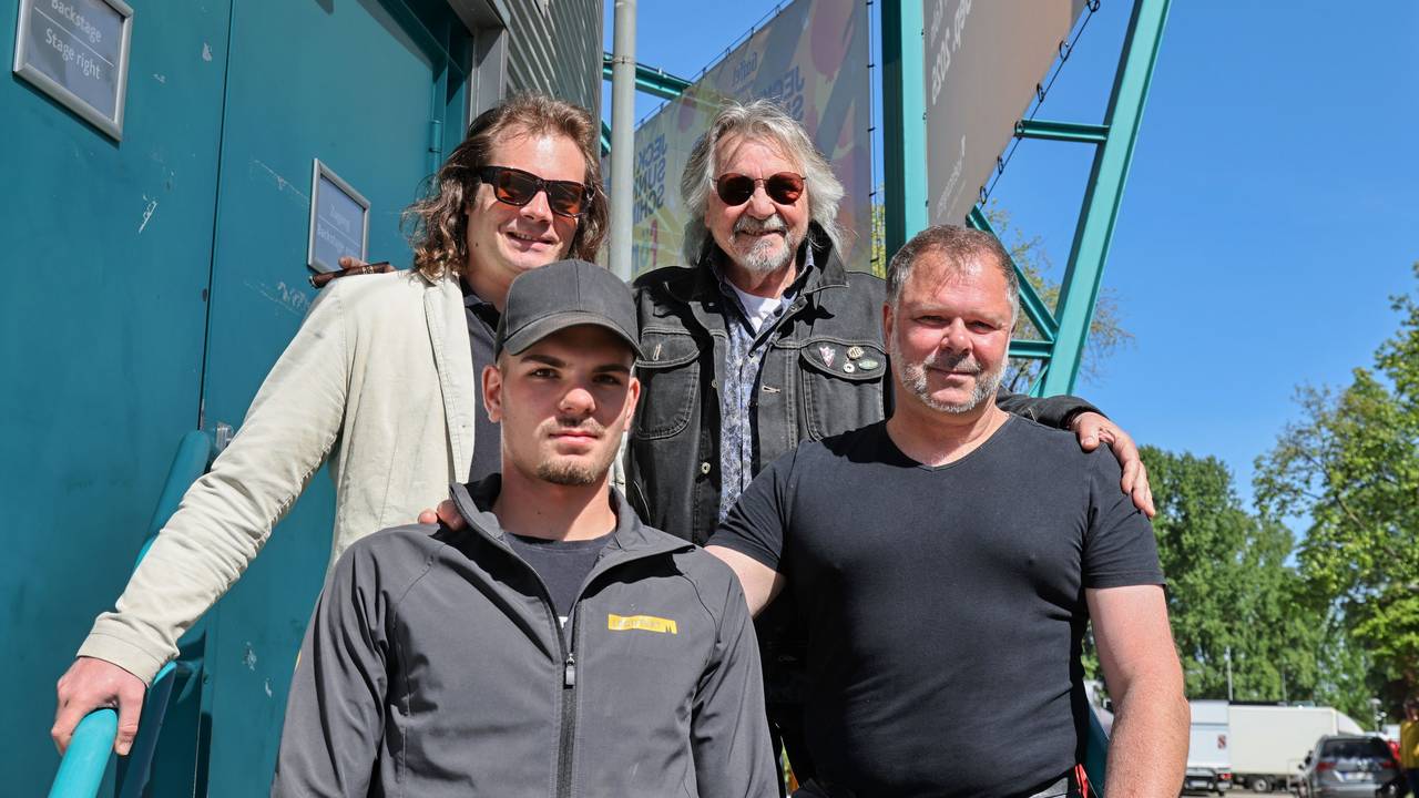 Tommy Engel mit Enkel Robin Duns, Sohn Ilja Engel und Enkel David.