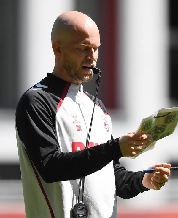 Trainer René Wagner (1. FC Köln) auf dem Trainingsplatz am Geißbockheim.