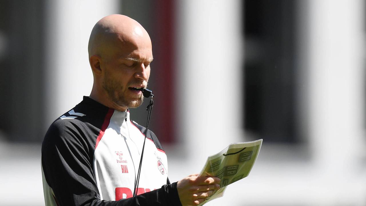 Trainer René Wagner (1. FC Köln) auf dem Trainingsplatz am Geißbockheim.