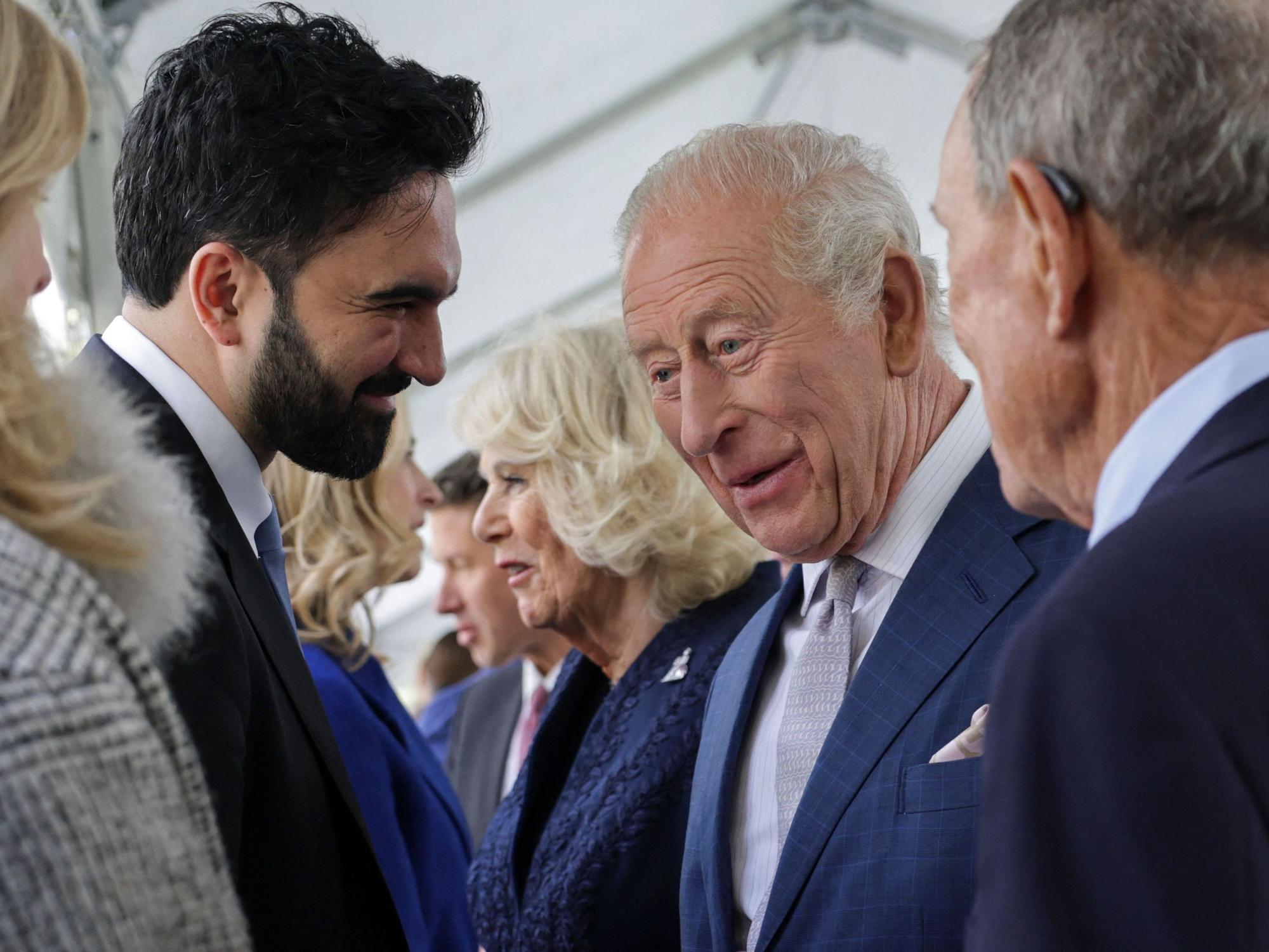 New Yorks Bürgermeister Zohran Mamdani trifft König Charles nur kurz.