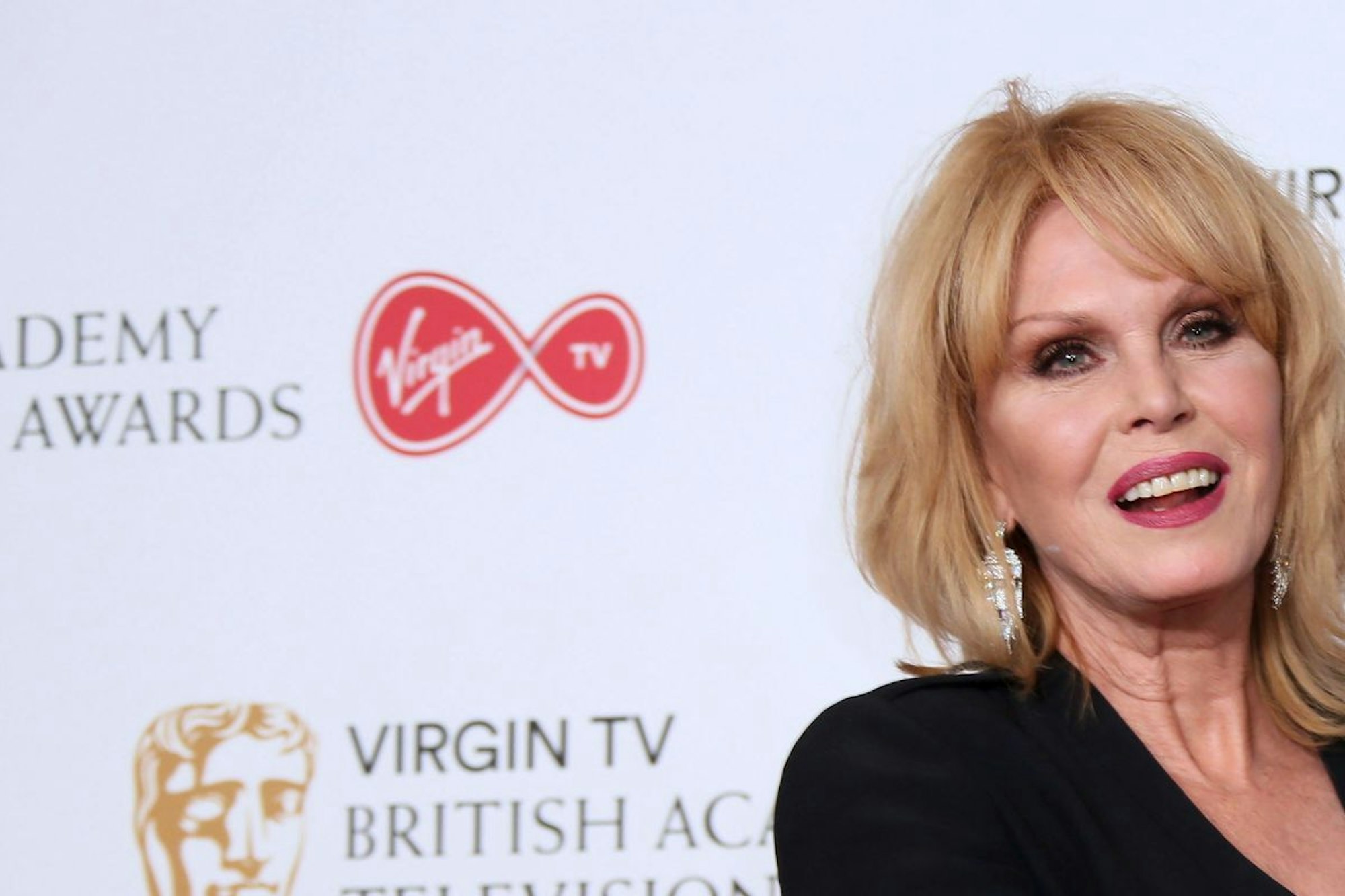 Nationalschatz und Comedy-Ikone: Joanna Lumley wird 80