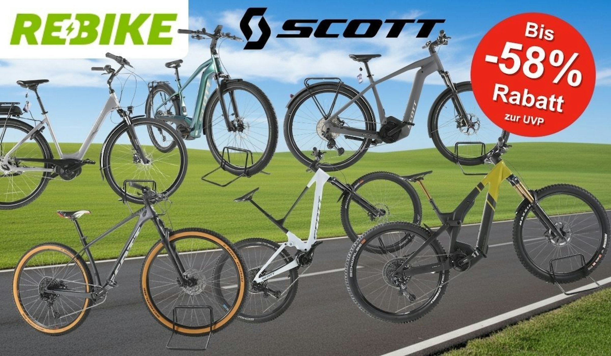 Mehrere refurbished Scott E-Bikes und Fahrräder verschiedener Kategorien – darunter Trekking-E-Bikes, E-Mountainbikes und ein Gravelbike – vor grüner Landschaft, mit den Logos von Rebike und Scott sowie einem roten Rabatt-Button.