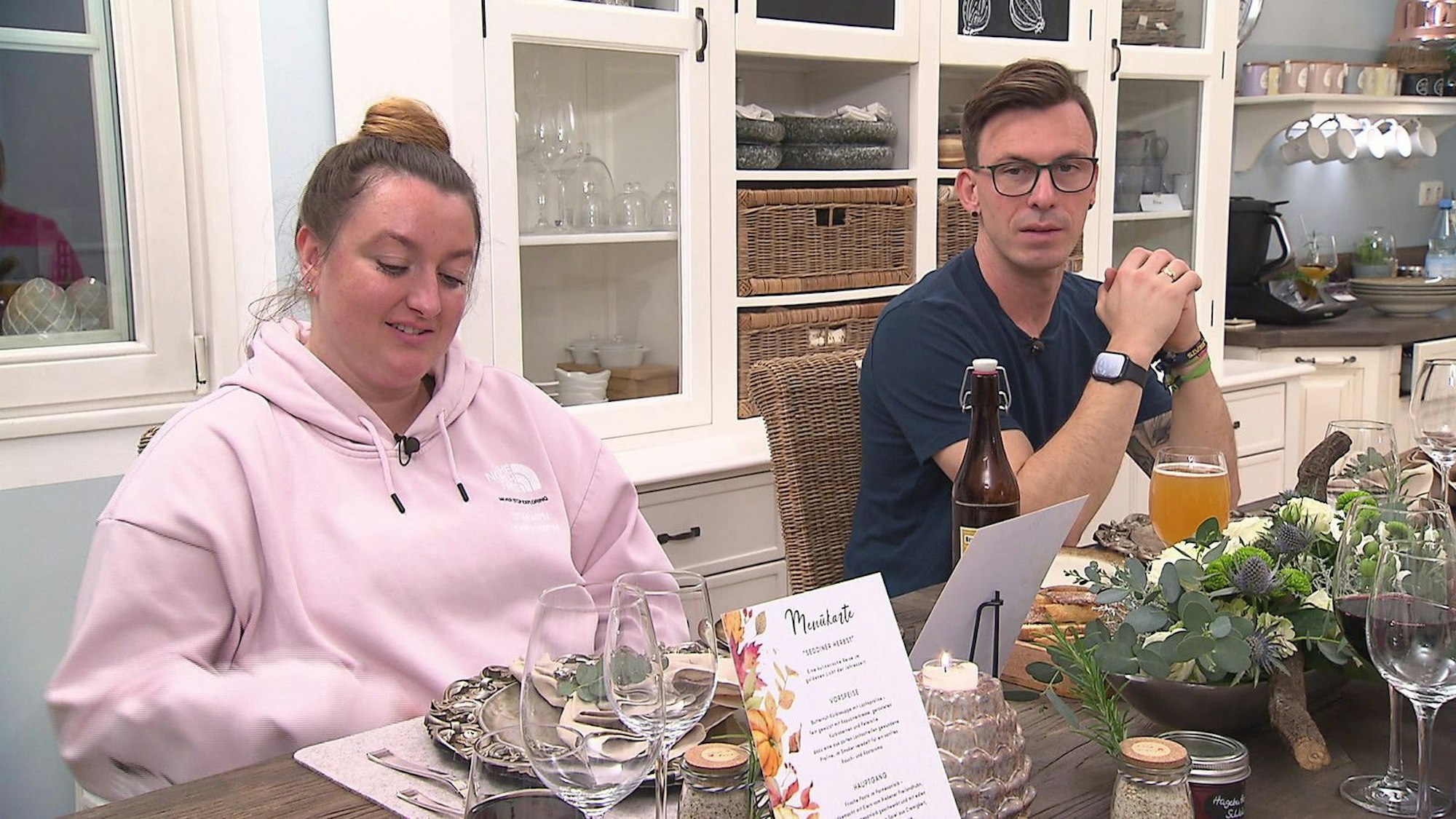 Sassi und Konrad freuen sich über ein „bombastisches Finish“ bei Bea. (Bild: RTL)