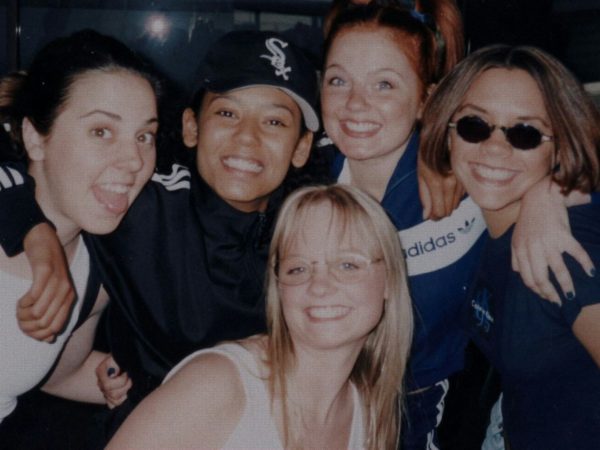 Jung und sehr erfolgreich: Die Spice Girls hatten vor fast 30 Jahren ihren Durchbruch mit der Hitsingle „Wannabe“. (Bild: Netflix)