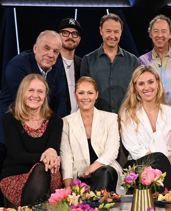 Cornelia Funke, Helene Fischer, Angelique Kerber, Barbara Schöneberger (vorn v.r.n.l.), Hubertus Meyer-Burckhardt, Armin Morbach, Frederik Braun, Gerrit Braun, Florian Silbereisen (hinten v.l.n.r.)