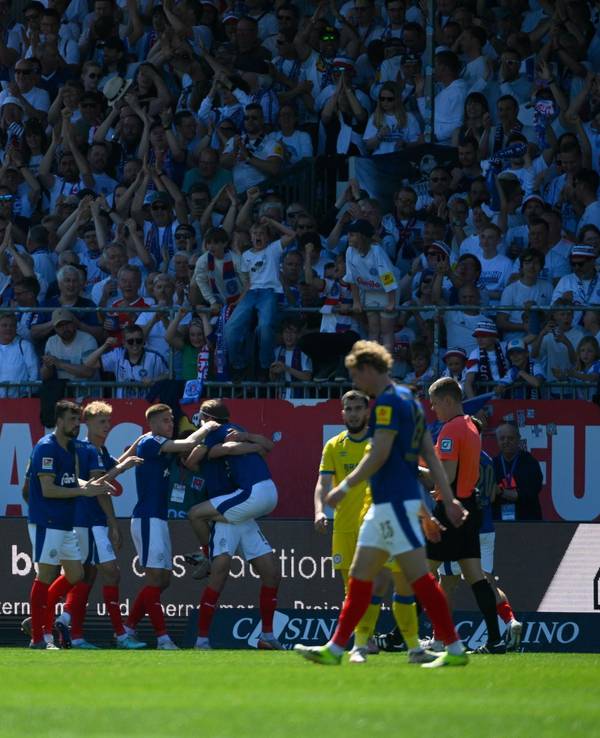 Holstein Kiel - Eintracht Braunschweig