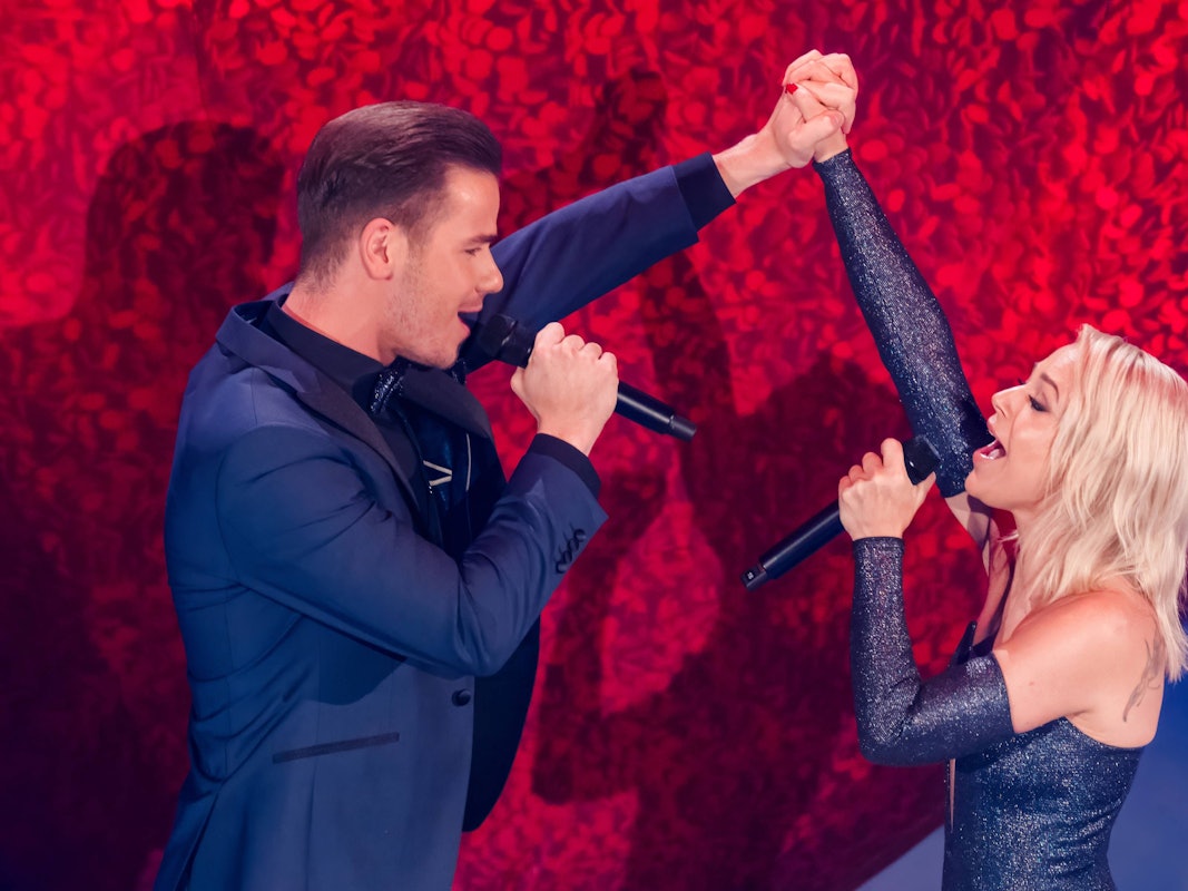 Eric Philippi und Michelle singen zusammen.