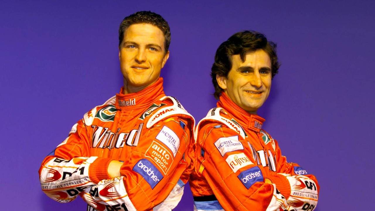 Ralf Schumacher und Alex Zanardi posieren gemeinsam für die Kamera.