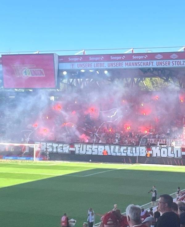 Pyro der Kölner bei Union Berlin