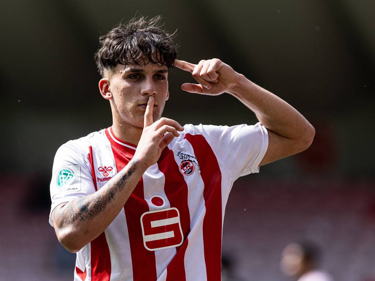 Jason Ponente Ramirez jubelt für die U19 des 1. FC Köln.