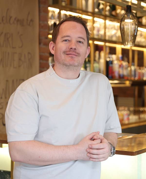 26.02.2026 Gastrokritik von Carsten Henn („Henns Geschmackssache“) über „Karls Weinbar“ in der Venloer Str. 583 in Ehrenfeld. Betreiber Alexander Marx. Foto: Martina Goyert