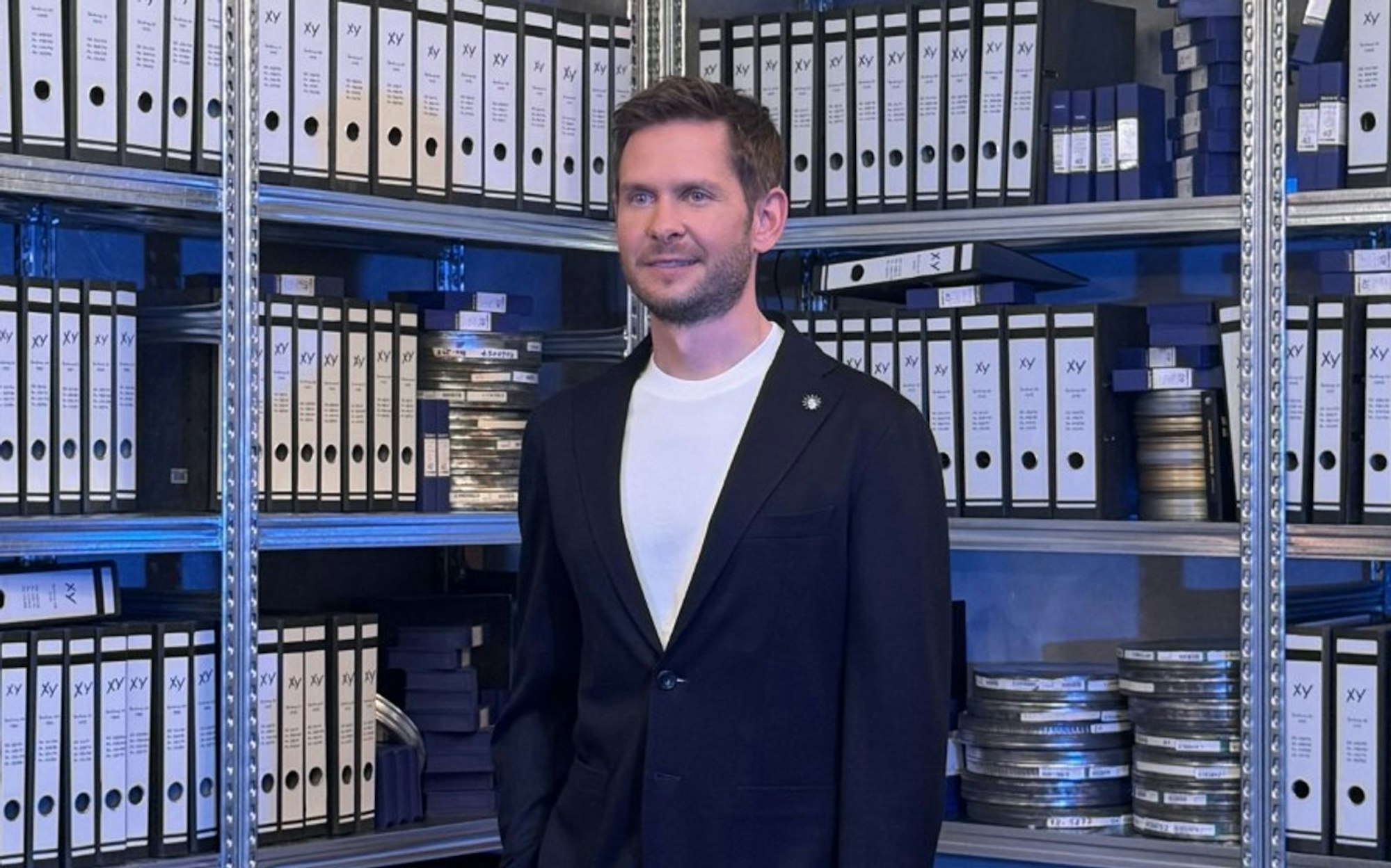 „Wir erklären das 'Warum'.“ Fabian Puchelt am letzten Drehtag von „XY Spuren des Verbrechens“ in München. (Bild: teleschau)