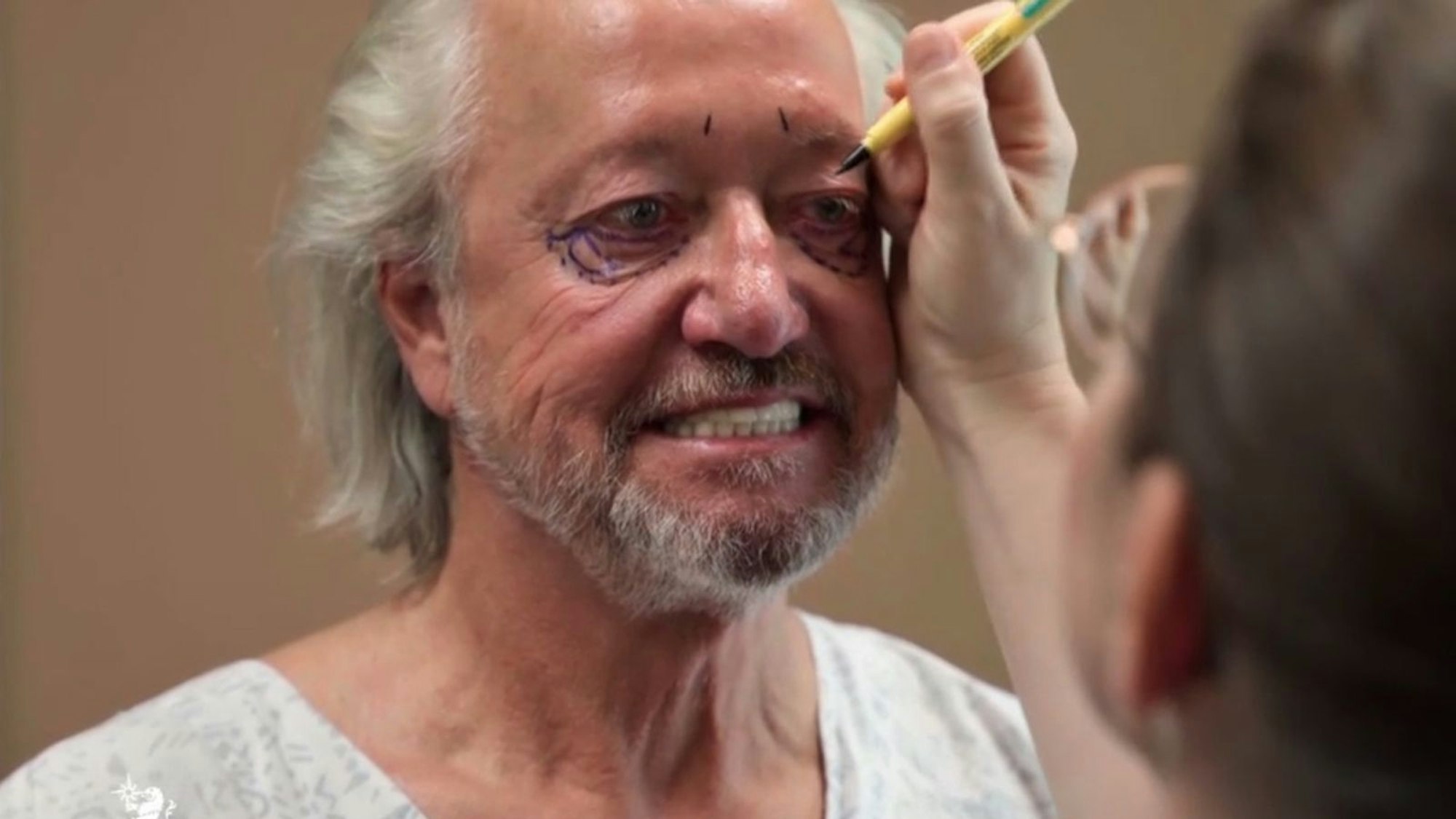 Robert Geiss legt sich mit 62 Jahren erstmals unters Messer. (Bild: RTLZWEI)