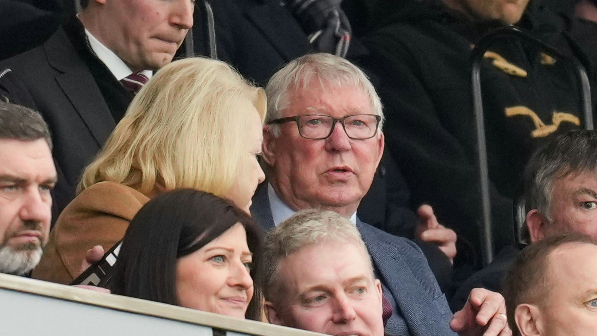 Sir Alex Ferguson und weitere Personen