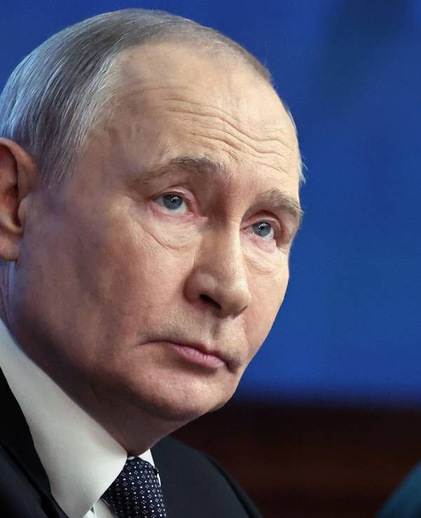 Der russische Präsident Wladimir Putin nimmt an der jährlichen Vorstandssitzung des Verteidigungsministeriums in Moskau teil.
