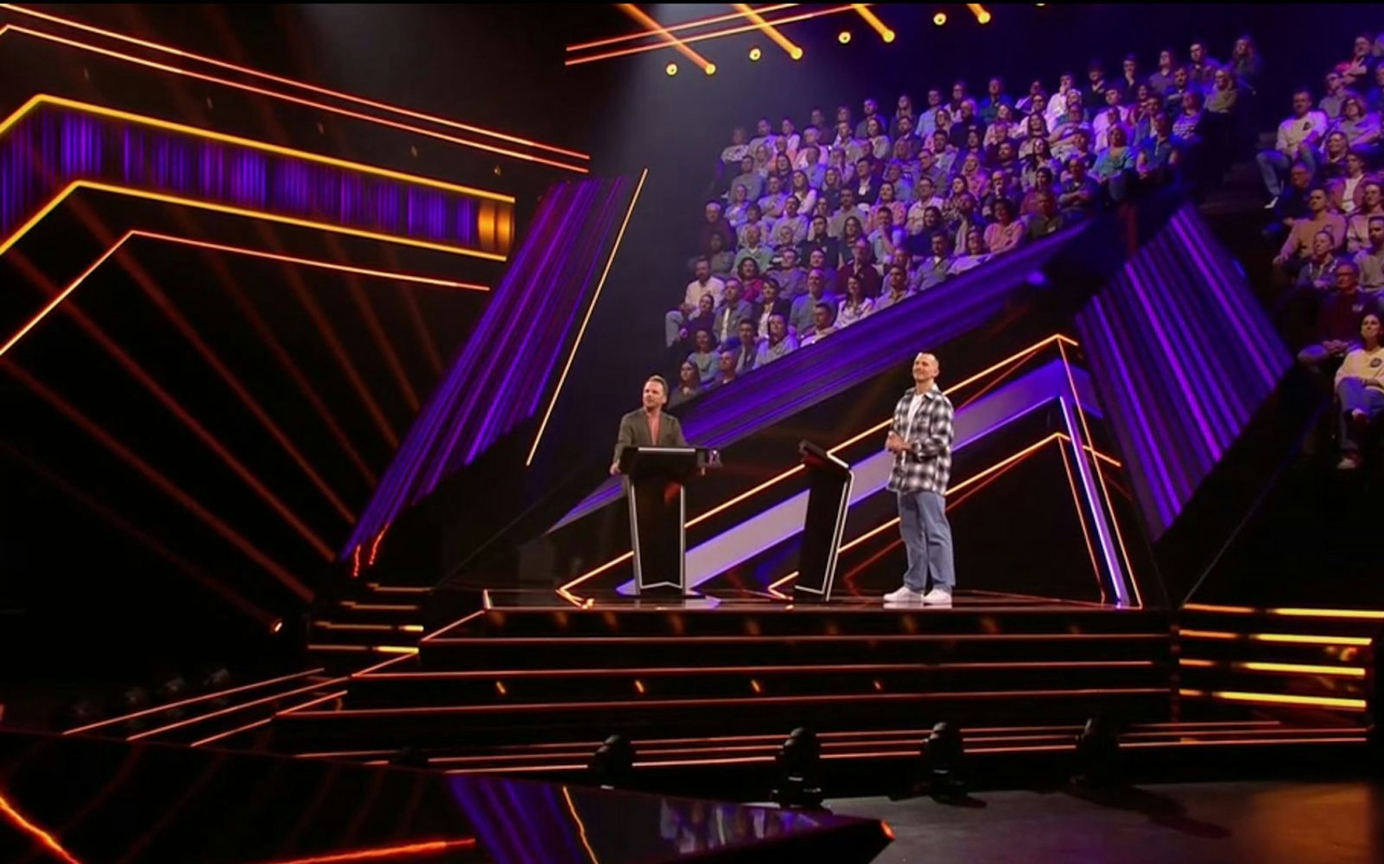 Artur gelingt eine Premiere: Er knackt den Jackpot! (Bild: RTL)