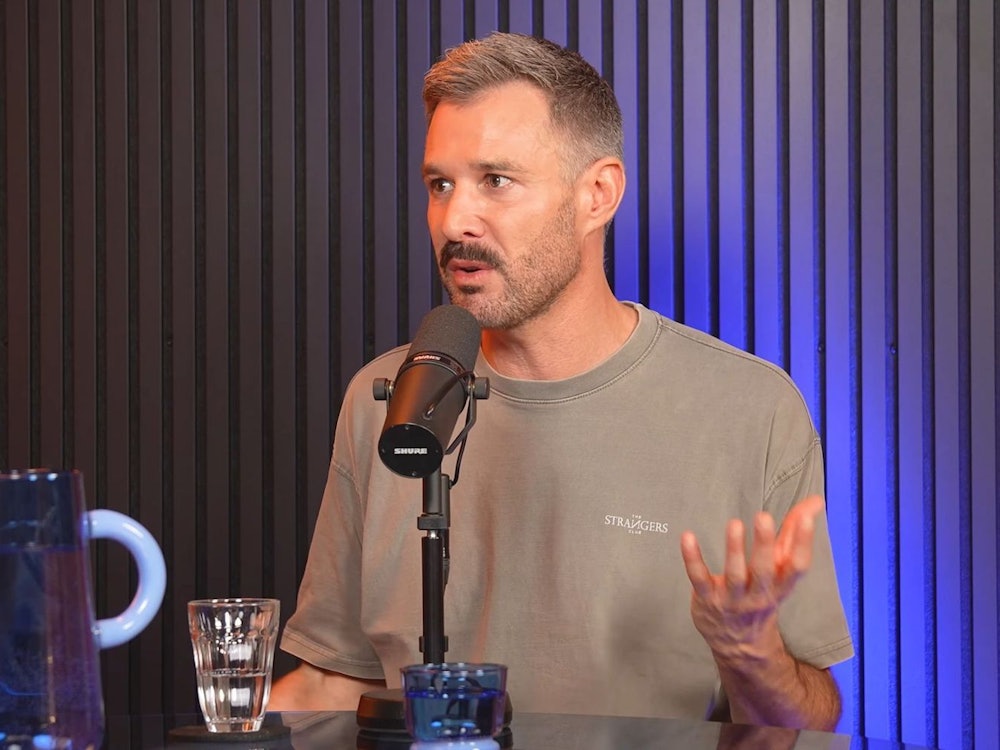 Jochen Schropp hat im Podcast „Zwischen den Zeilen“ über seine Trennung gesprochen. (Bild: Early Studios)