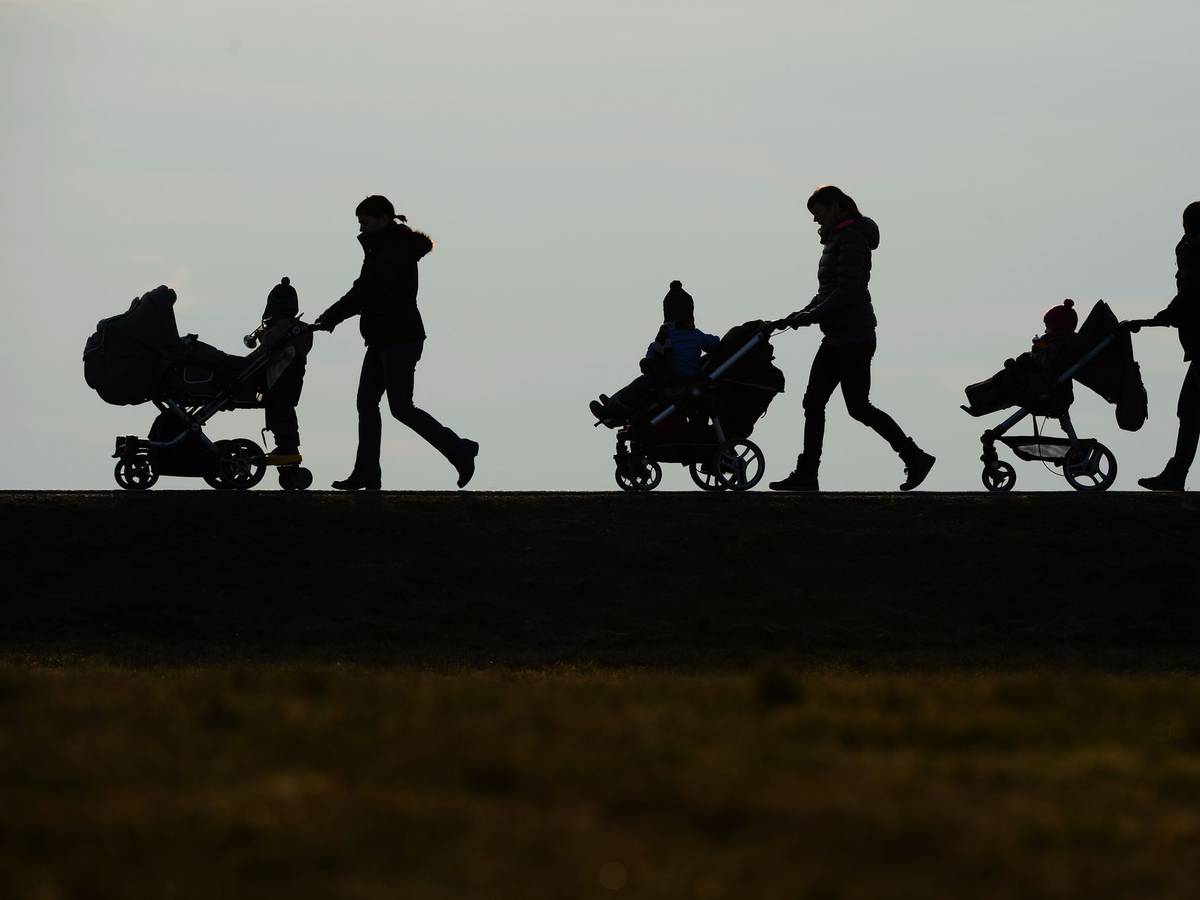 Mütter mit Kindern