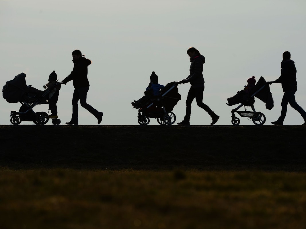 Mütter mit Kindern