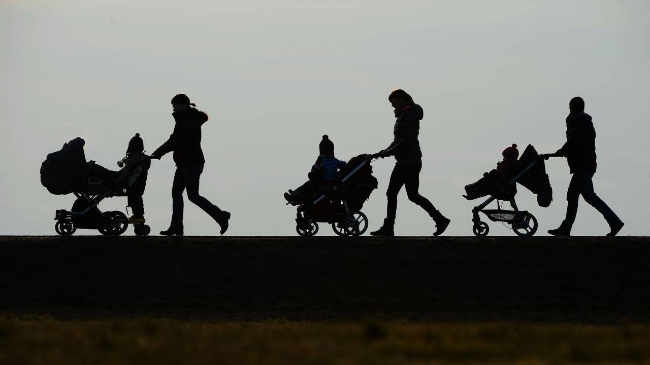 Mütter mit Kindern