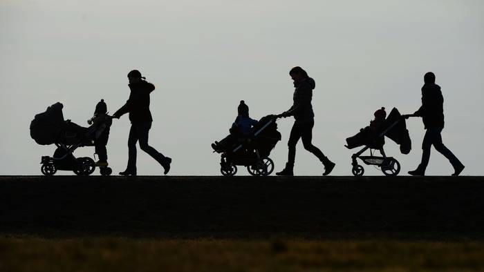 Mütter mit Kindern