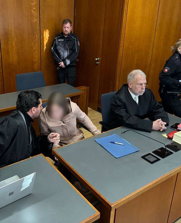 Prozess gegen Sozialarbeiterin wegen Mord an 15-Jähriger