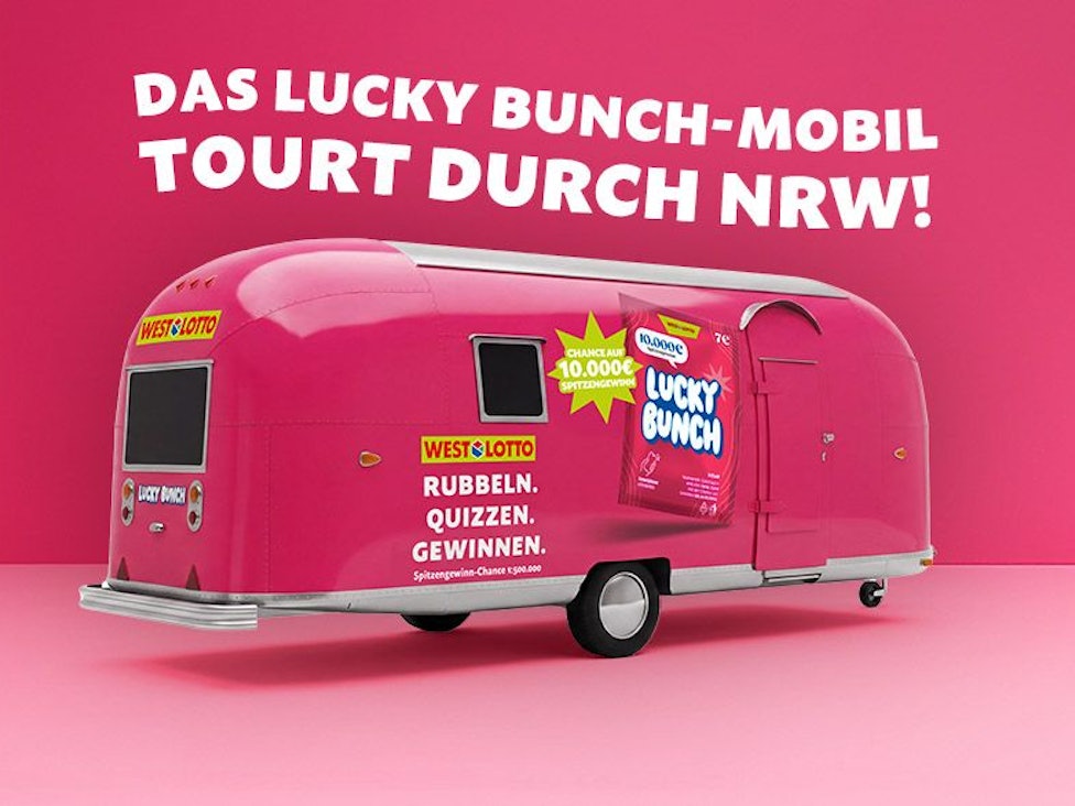 Ab Mai geht Lucky Bunch auf Tour und kann an unterschiedlichen Orten erlebt werden. Ein pinkes Lucky-Bunch-Mobil macht auf verschiedenen Stadtfesten und Festivals in Nordrhein-Westfalen Station,
