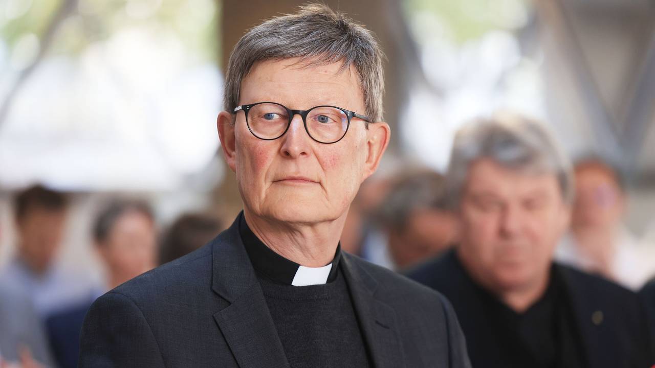 Rainer Maria Woelki schaut konzentriert.
