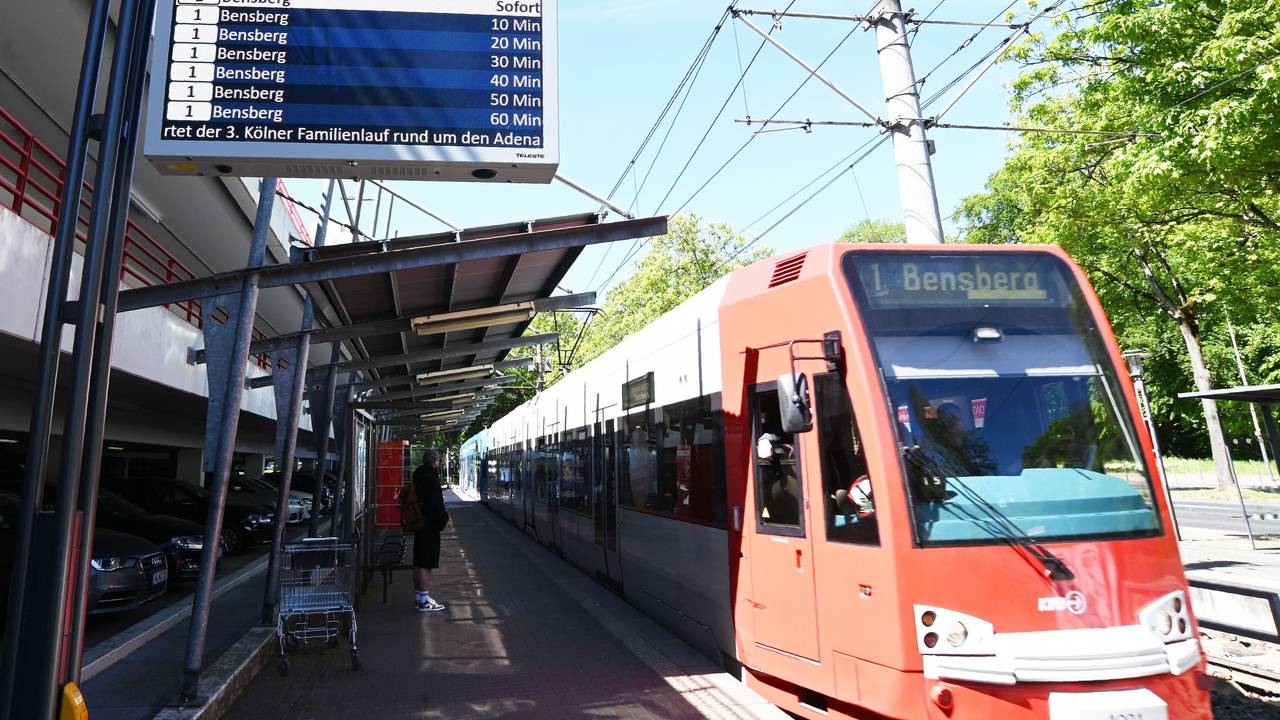 Wegen einer Weichenstörung kommt es aktuell zu Problemen auf mehreren KVB-Linien.