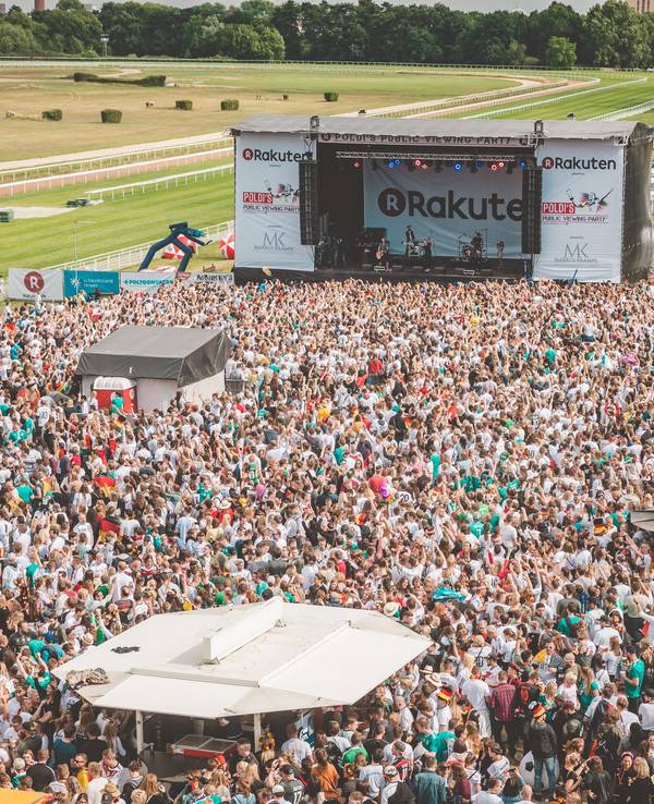 Konzert und Public Viewing während der Fußball-Weltmeisterschaft 2018 auf der Galopprennbahn Köln-Weidenpesch