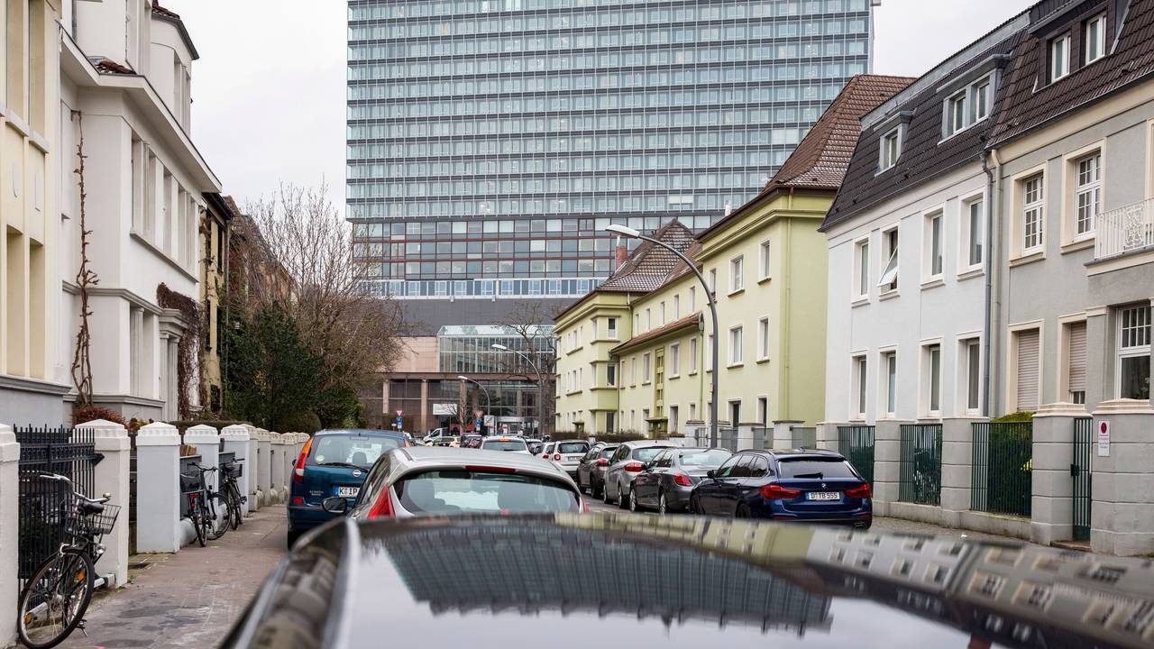Das Bettenhaus der Uniklinik Köln (Archivfoto)
