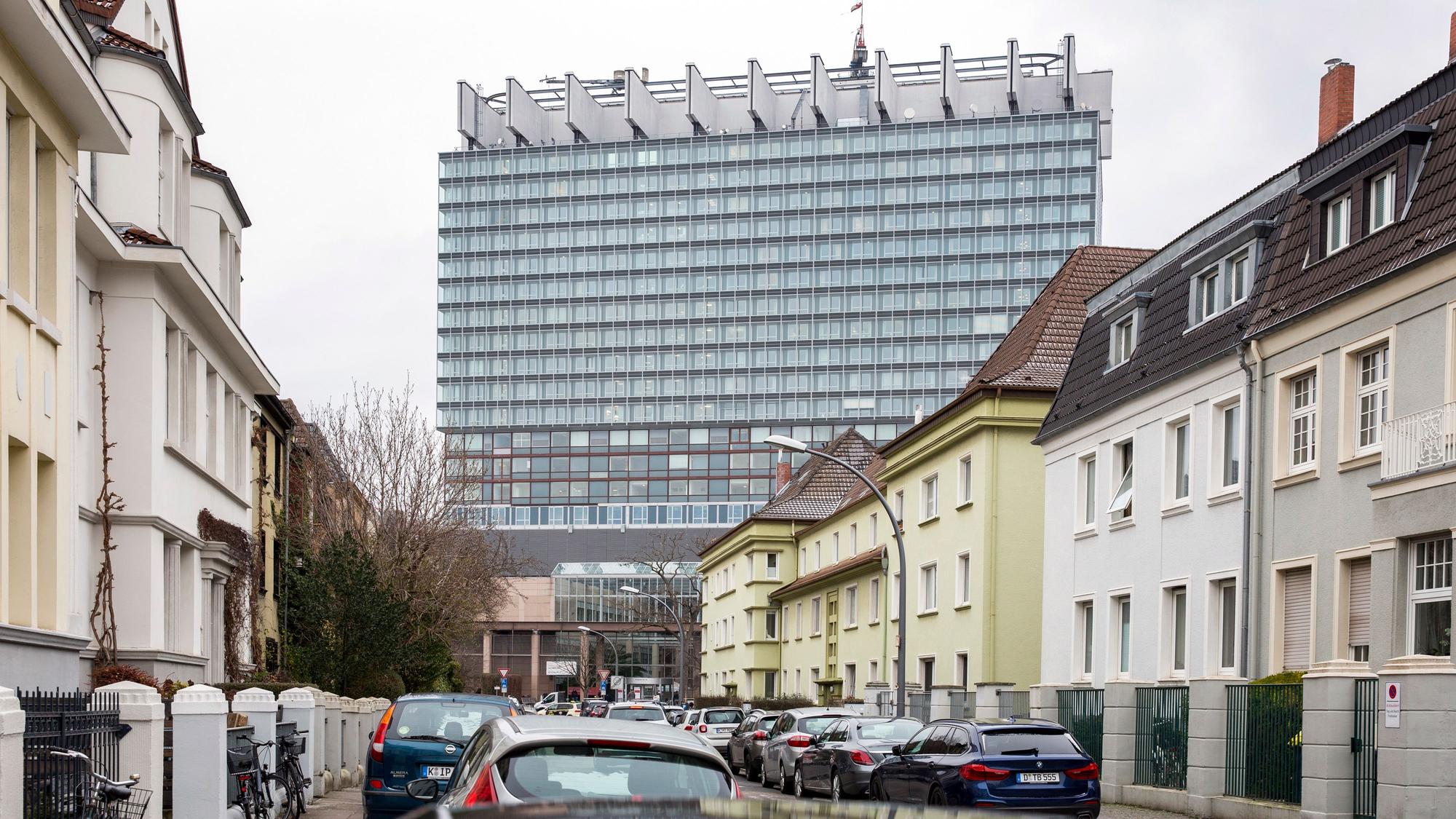 Das Bettenhaus der Uniklinik Köln (Archivfoto)