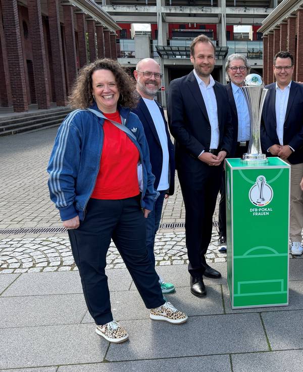 Die Verantwortlichen vom DFB-Pokalfinale der Frauen.