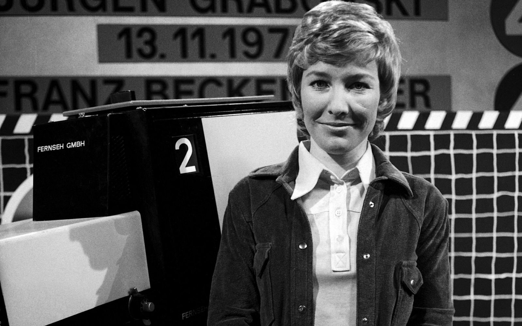 Carmen Thomas, Jahrgang 1946, moderierte am 3. Februar 1973 als erste Frau im deutschen Fernsehen eine Sportsendung. Wenig später unterlief ihr in „Das aktuelle Sportstudio“ der Versprecher „Schalke 05“.
(Bild: ZDF / Renate Schäfer)