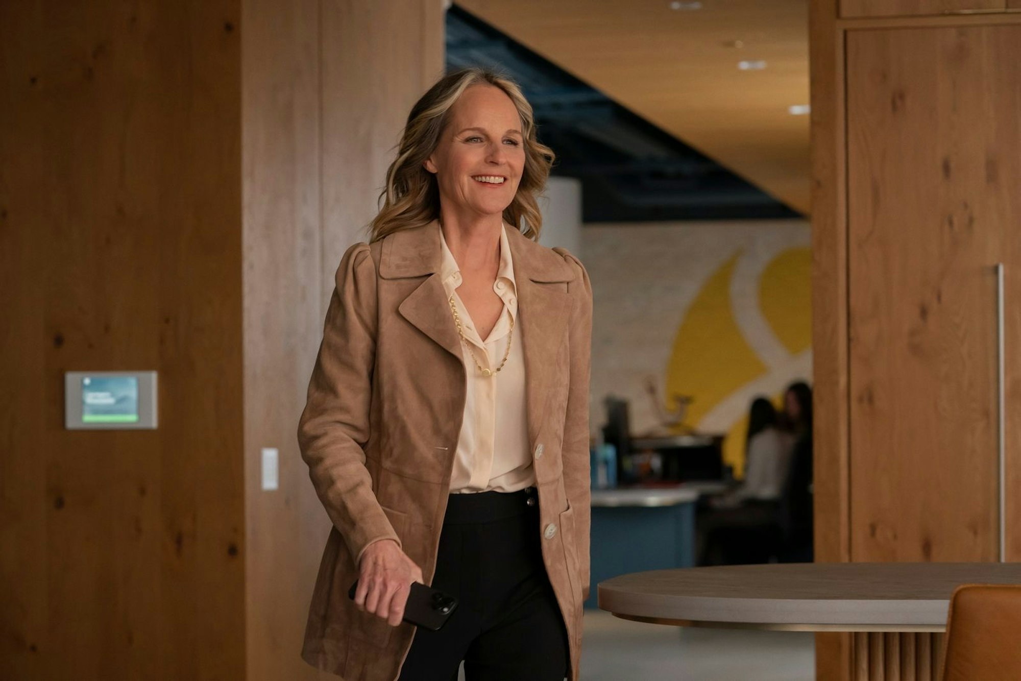 Zuletzt hatte Helen Hunt eine wiederkehrende Rolle als Tv-Produzenttin der HBO-Max-Comedyserie „Hacks“. (Bild: HBO Max)