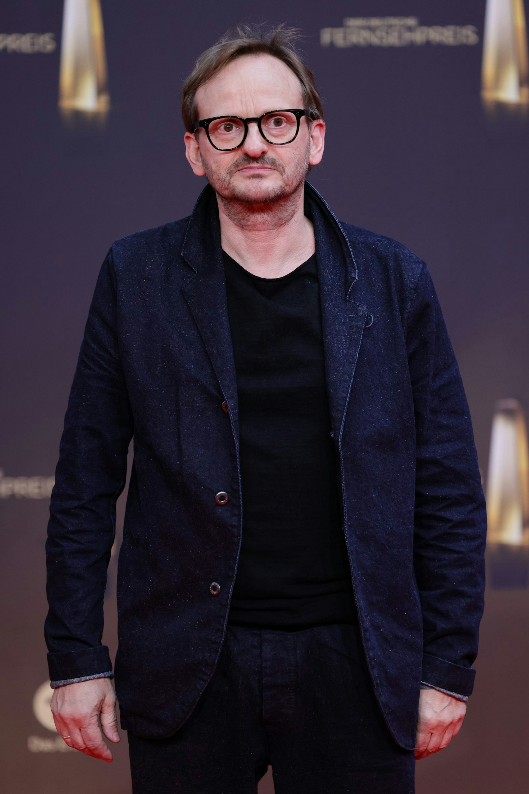Schauspieler Milan Peschel (58) ist auf die Rolle des liebenswert-verpeilten Underdogs abonniert. Nach über sechs Jahren kehrt er als hypersensibler Kommissar „Danowski“ zurück.
(Bild: 2022 Getty Images/Andreas Rentz)