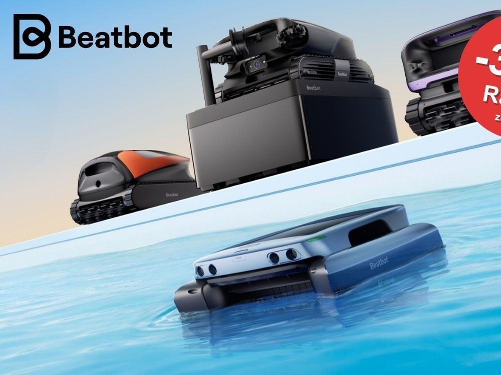 Mehrere Beatbot-Poolreinigungsroboter verschiedener Modelle nebeneinander in und an einem Pool mit klarem blauem Wasser, darunter ein im Wasser schwimmender Oberflächenreiniger, im Hintergrund weitere Modelle auf dem Poolrand – mit rotem Rabatt-Badge „Bis -30 % zur UVP" und Beatbot-Logo.
