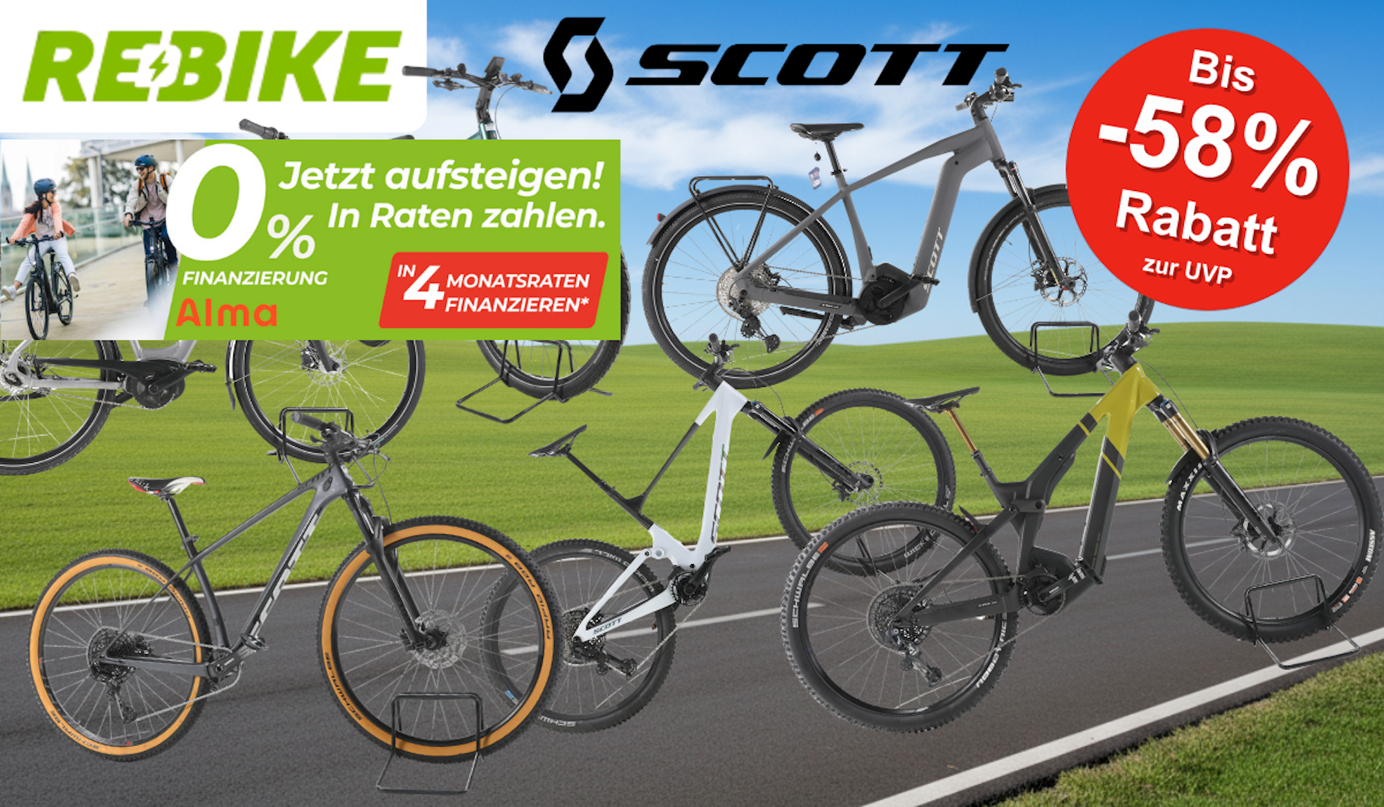 Mehrere refurbished Scott E-Bikes und Fahrräder verschiedener Kategorien – darunter Trekking-E-Bikes, E-Mountainbikes und ein Gravelbike – vor grüner Landschaft, mit den Logos von Rebike und Scott sowie einem roten Rabatt-Button.