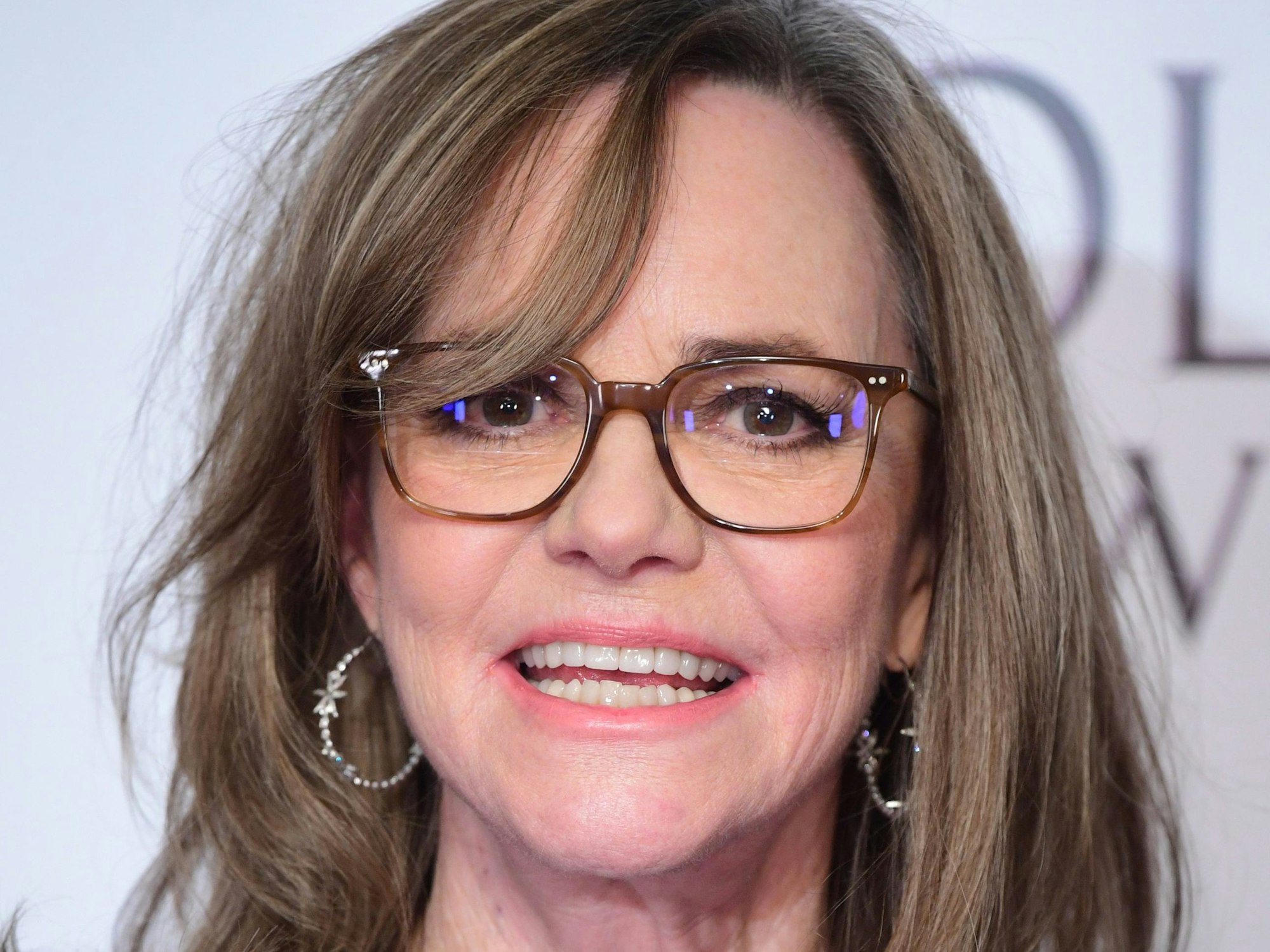 Sally Field kommt zu den Laurence Olivier Awards in der Royal Albert Hall.