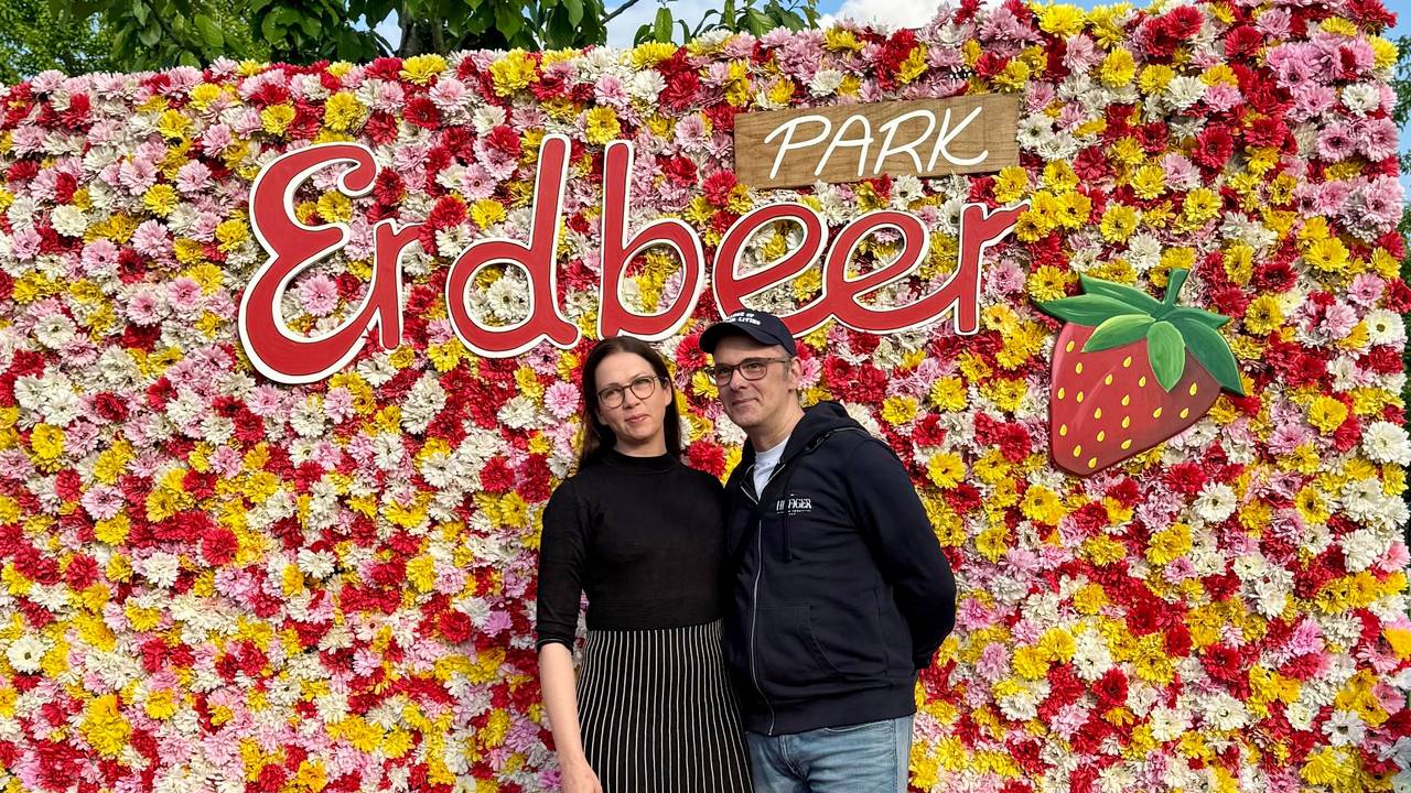 Marc Metzger war nicht als Blötschkopp vor Ort. Der Komiker genoss den Abend entspannt mit seiner Frau Veronika.