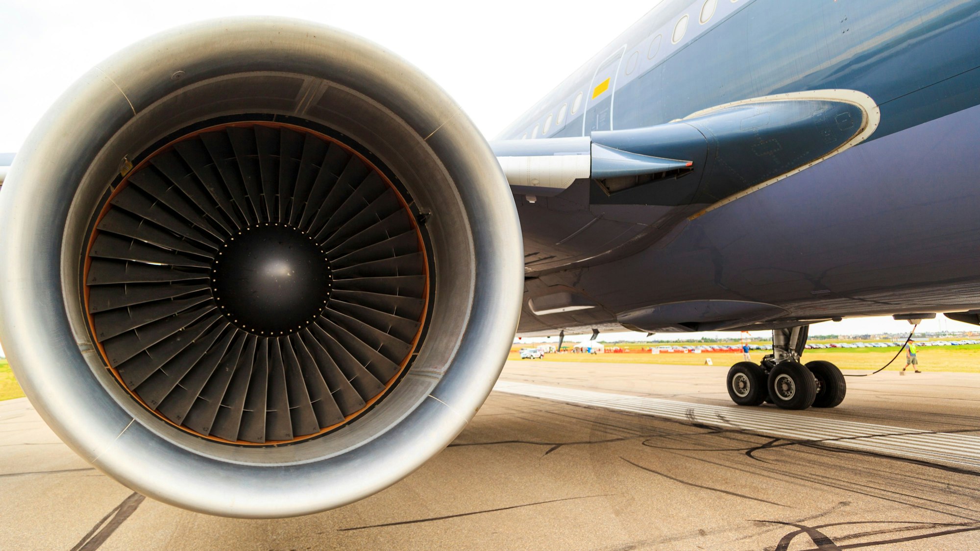 Flugzeugturbine, Rumpf und Fahrwerk