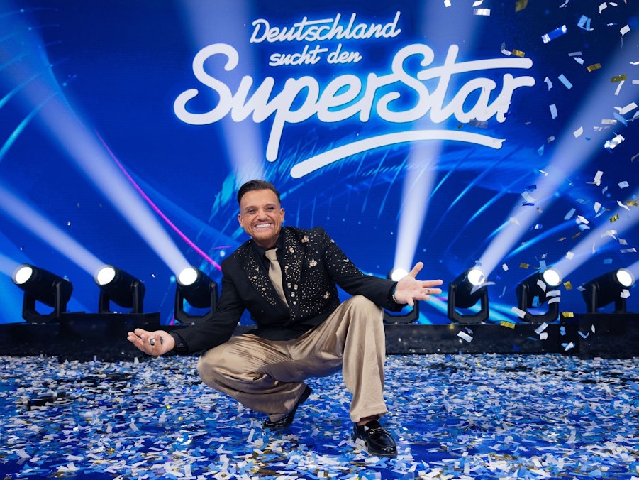 Endlich geschafft: Menowin Fröhlich holt sich nach 16 Jahren die «DSDS»-Krone.