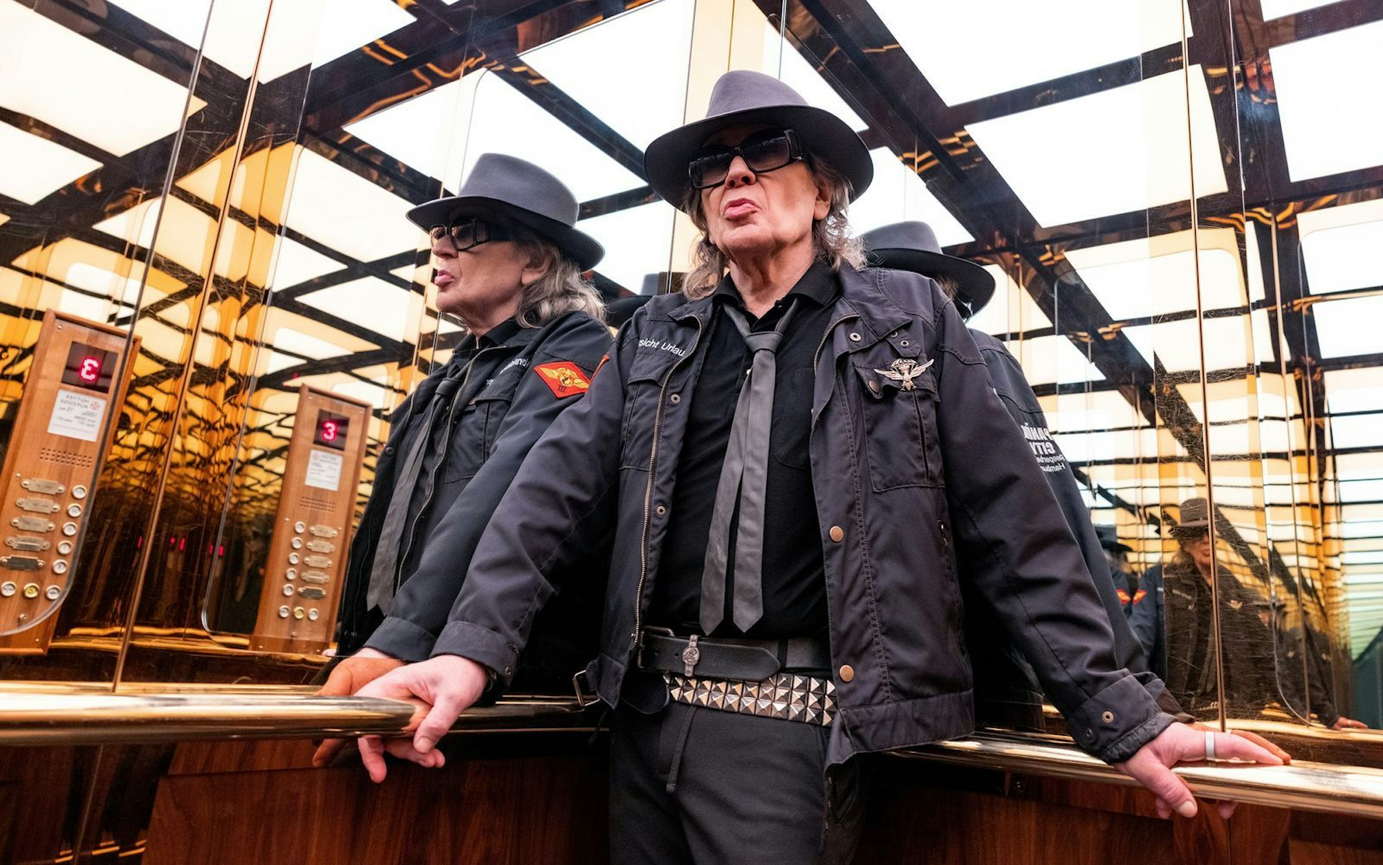 Längst fährt Udo Lindenberg wieder aufwärts. Im hohen Alter stürmte er mit zwei Alben und der Single „Komet“ die Charts. (Bild: NDR/ARD/Tine Acke)