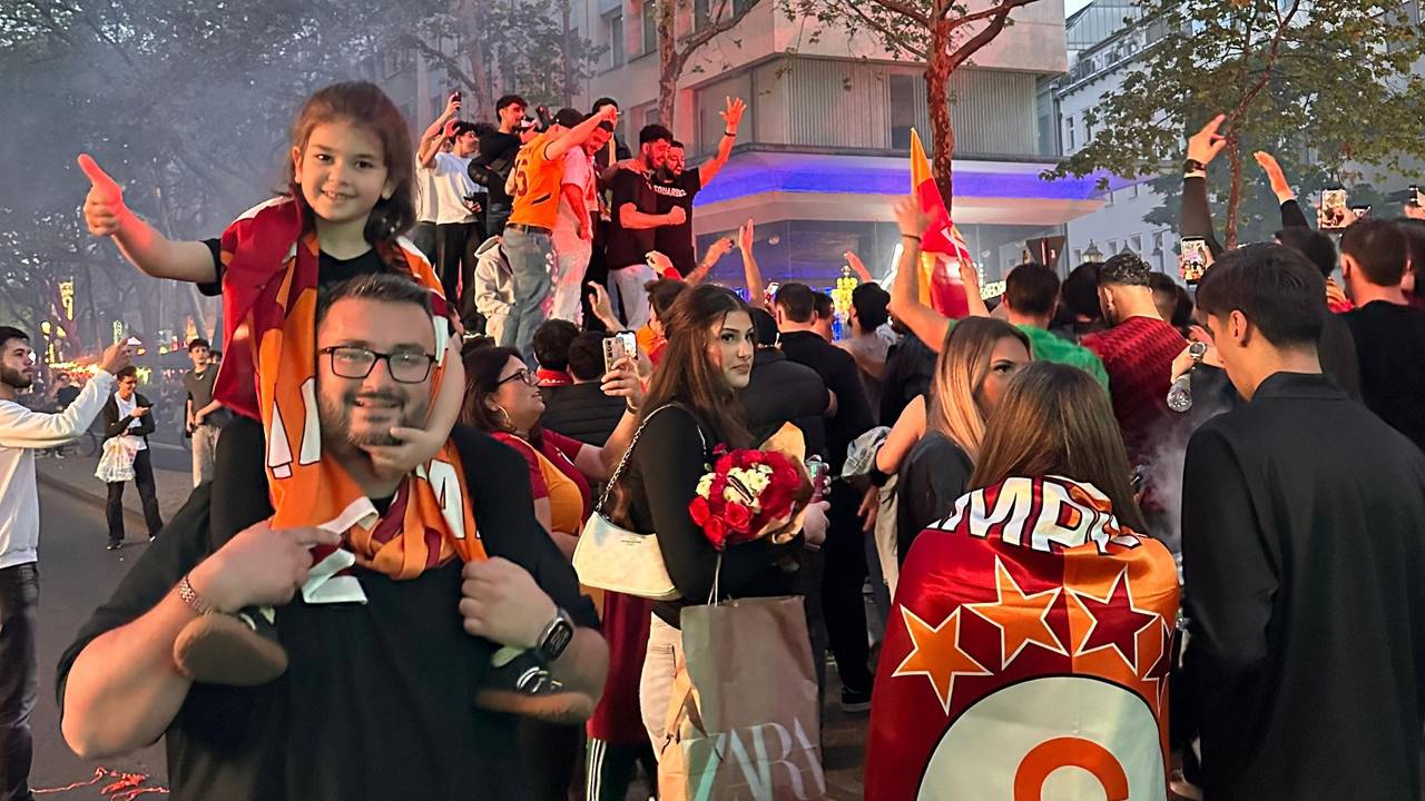 Fanparty am Kölner Betonauto