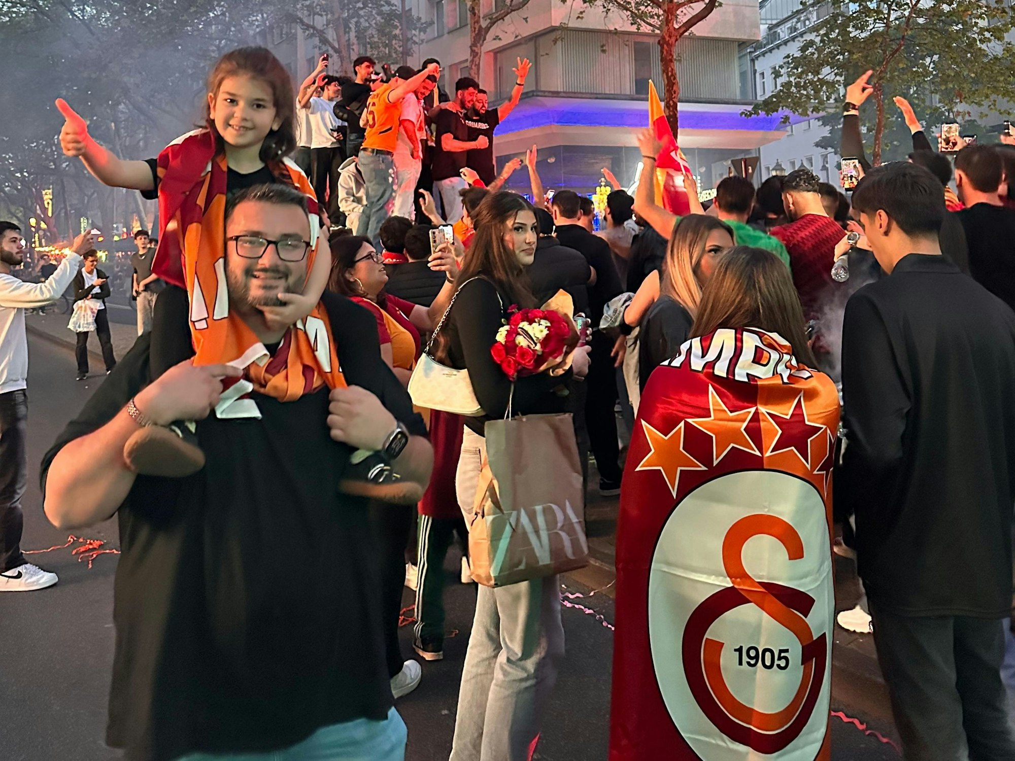 Fanparty am Kölner Betonauto