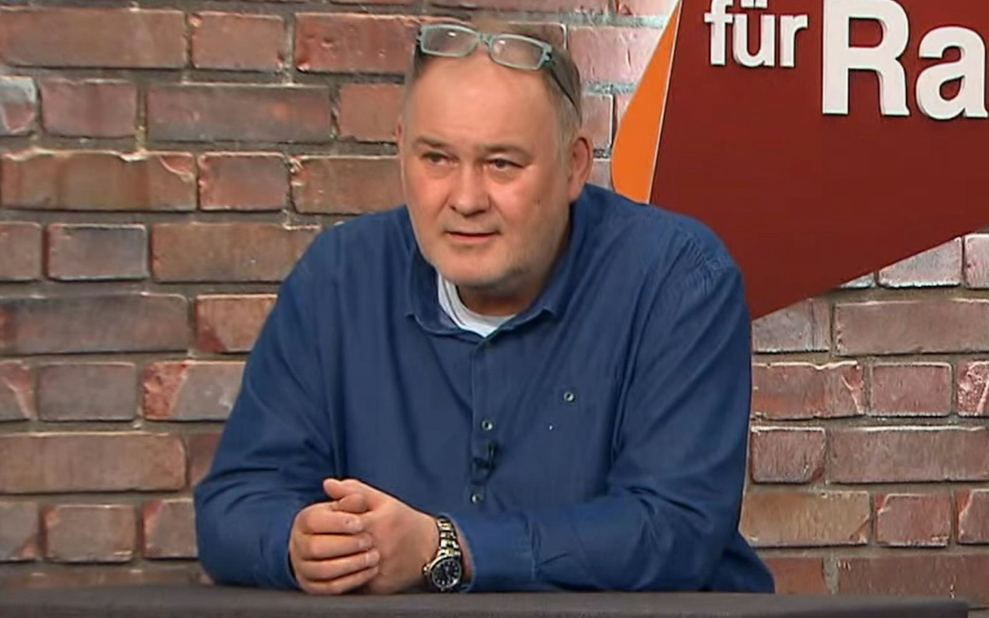 Bei „Bares für Rares“ einer der bekanntesten Köpfe: Eifel-Händler Walter „Waldi“ Lehnertz. (Bild: ZDF)