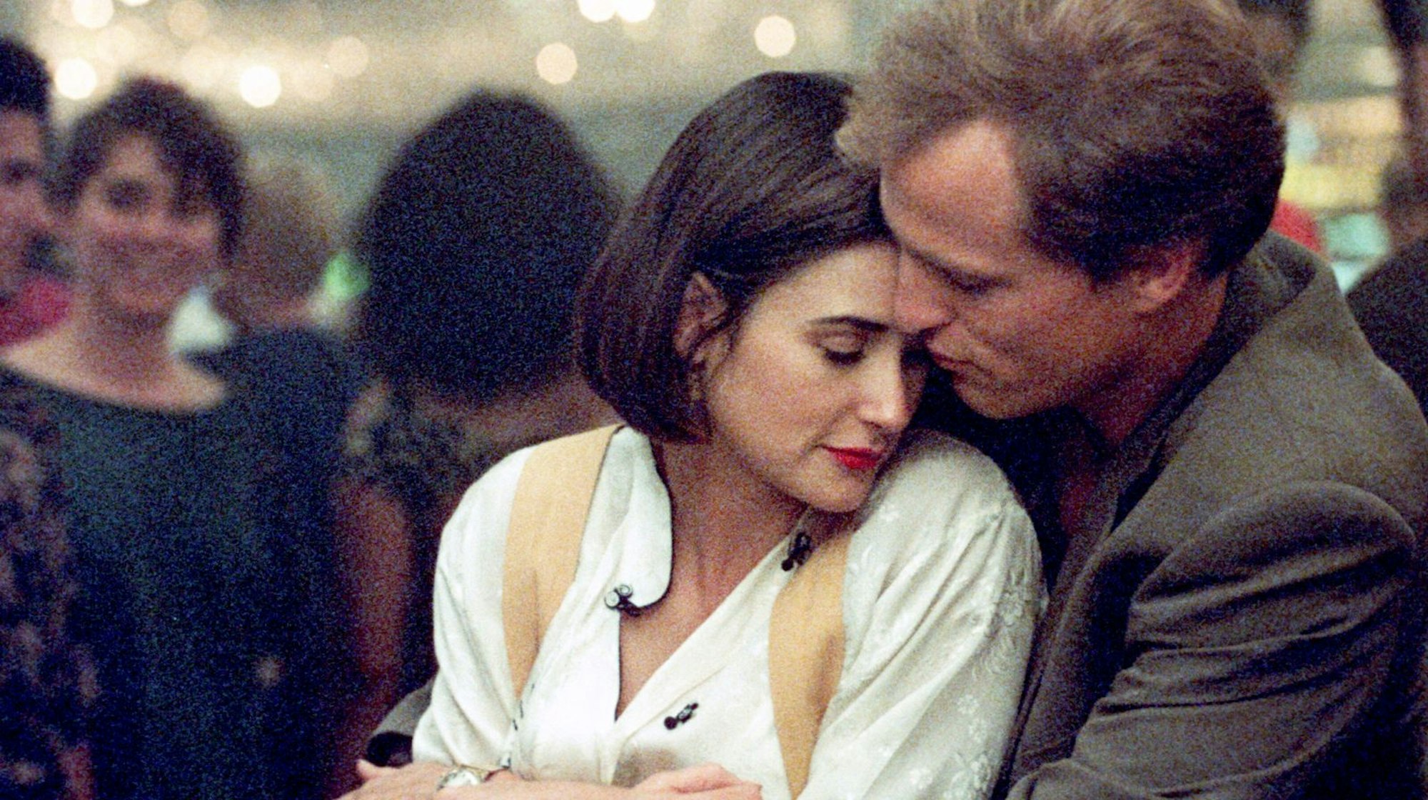 Kluge Gesellschaftsstudie oder klischeehaftes Erotikdrama? An „Ein unmoraliches Angebot“ von Skandal-Regisseur Adrian Lyne scheiden sich die Geister. (Bild: Paramount Pictures)