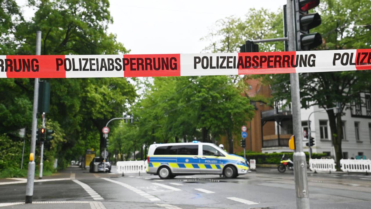 Nach dem Fund einer Weltkriegsbombe in Lindenthal muss das St.-Elisabeth-Krankenhaus Hohenlind geräumt werden.
